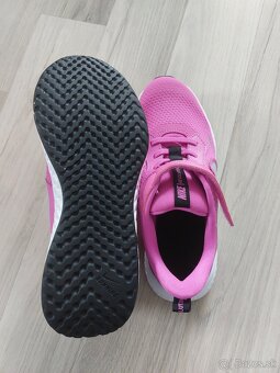 Nike 34 - 5