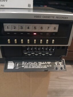 Videorekordér Betamax Sanyo VTC 5000 - - 5