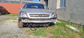 Opel Vectra 2.2 92kW - 5