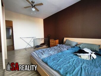 Ponúkam na predaj 3 izbový byt s balkónom Levice, Rybníky 1. - 5