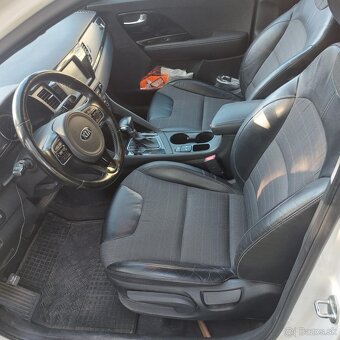 KIA Niro 1.6 GDi Plug-In Hybrid Gold - 5