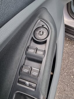 Ford Grand C-Max 2.0 TDCi 115k, AT6, 7.miestny za 4.490 € - 5