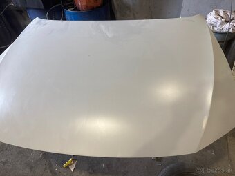 VW Pasat B8 kapota blatnik - 5