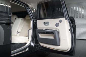 rolls Royce Ghost pronájem vozidla s řidičem - 5
