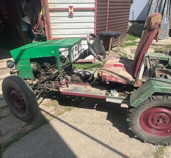 Predám traktor - 5