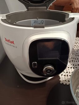Predám inteligentný tlakový hrniec Tefal Cook4me - 5