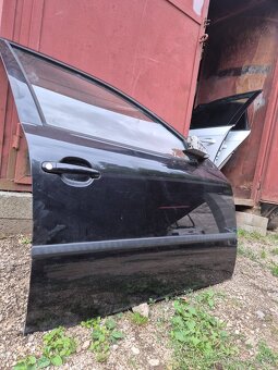 Predám pravé predné dvere na Škoda Octavia I 1 - BLACK - - 5