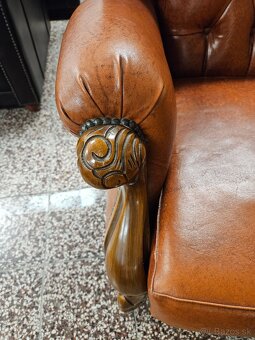 CHESTERFIELD V ANGLICKOM ŠTÝLE,V TOP STAVE - 5