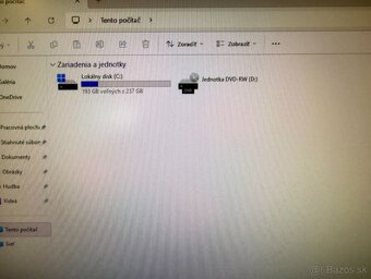 Počítač DELL.Intel i3-6100 2x3,70GHz.8gb ram.256gb SSD - 5