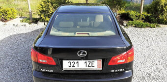 Lexus IS 220D - 5