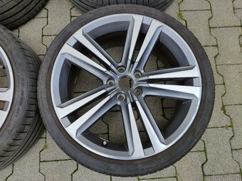 5x112 R19 8J ET50 - 5