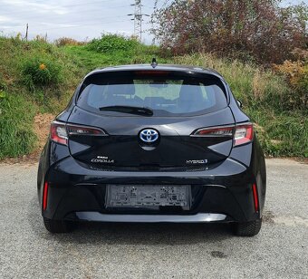 Predám Toyota Corolla 1.8 Hybrid e-CVT Comfort, 72kW, A/T - 5