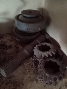 Predám náhradné diely kombajn e-512-514 - 5