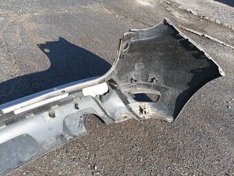 Zadný nárazník Dacia Duster 2 - 5