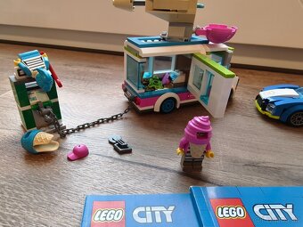 Lego 60314 Polícia naháňačka s icecreaming auto - 5