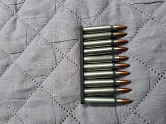 Predám rýchlonabíjač na zásobníky AR-15 - 5
