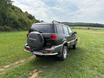 Nissan Terrano 2 - 5