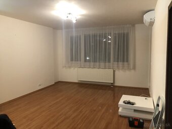 2 izbový byt s parkovaním na prenájom - 5