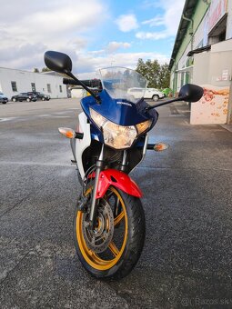 Honda CBR 250r - 5