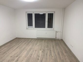 3 izbový byt do prenájmu  v Nových Zámkoch. - 5