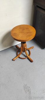 Stolička otočná - 5