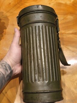 Nemecká plynová maska . - 5