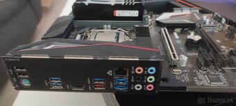 Gigabyte z390 gaming x + procesor Intel i7-9700k - 5
