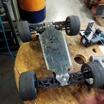 RC auto CEN - 5