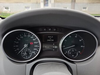 Mercedes Benz ML350 4Matic - 5