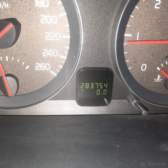 Predám Volvo V50, 1,6 HDi, 80 kw, r.v. 2010. - 5