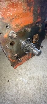 Predám obal dyferencialu zetor3045.3545 - 5