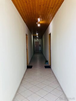 Prenajmem 1izb. podkrovný byt v Topoľčanoch - Krušovce - 5