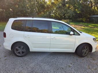 Volkswagen Touran - 5