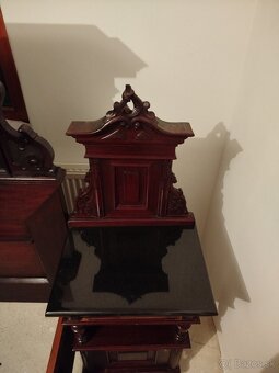 Starožitná posteľ - 5