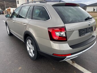 Škoda Octavia Scout 2.0 TDi Dsg 4x4 - 5