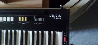 Predám varhany Tesla ,delicia H 37-D - 5
