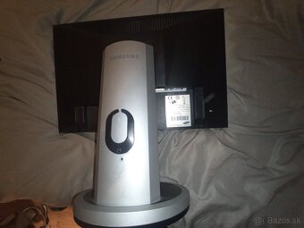 LCD Samsung 19,5 palcov Syncmaster 940 bw - 6 eur - 5