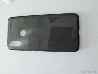 Predám Xiaomi mi 8. 6/256Gb - 5
