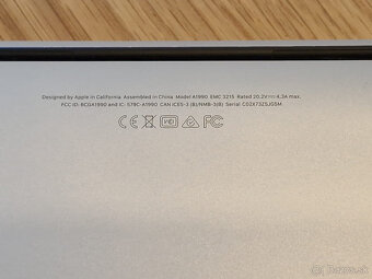 Predám Macbook Pro 15.4" 2018 - 5