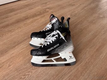Korčule Bauer Vapor HYPERLITE2 Veľkosť 7,5 EU42 - 5