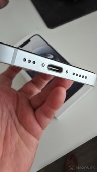 IPhone 16e - 5