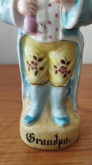 Starožitná, porcelánová soška - 5