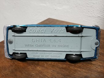 Corgi toys Ghia Chrysler - 5