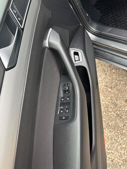 Volkswagen Passat b8 - 5