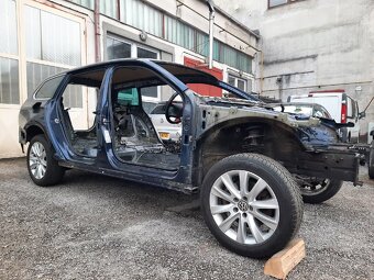 karosárske časti Passat B8 - 5