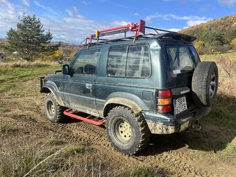Mitsubishi Pajero 2.5 - 5