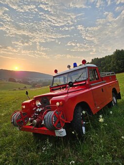 Landrover 109 poziarnicky special - 5