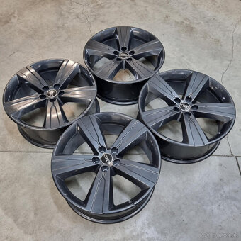 AUDI hliníkové disky 5x112 R20 8J ET28 - 5
