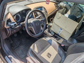 Opel Astra 1,4 benzín - NEPOJAZDNÉ - 5
