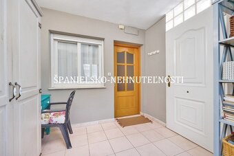 Španělsko,Torrevieja, Parque las Naciones 3kk - 5